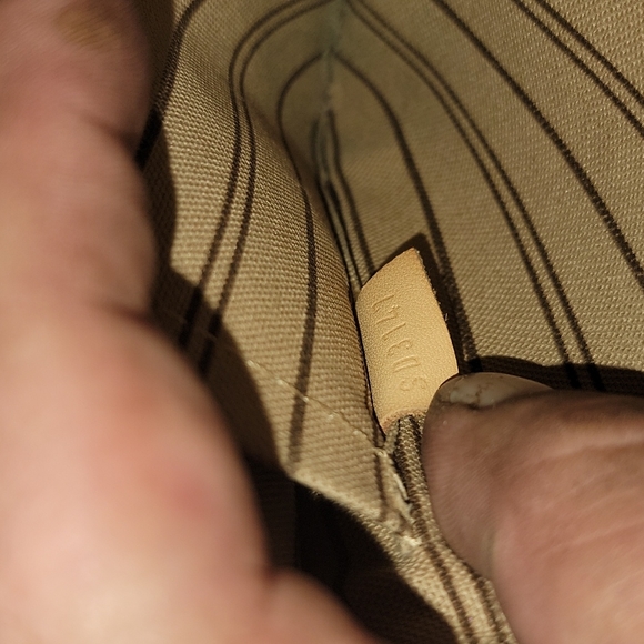 COPY - Authentic Louis Vuitton Monogram Neverfull GM Pouch Only w/ Beige Int Wr… - Picture 7 of 8